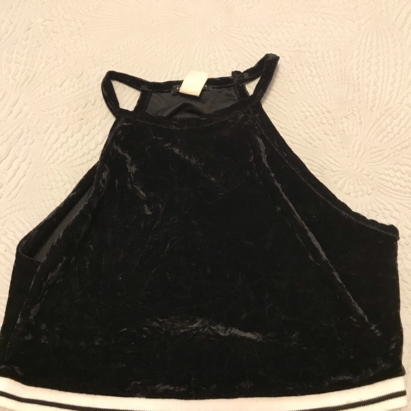 Plus Fashion Nova Crop Top - Picture 4 of 4